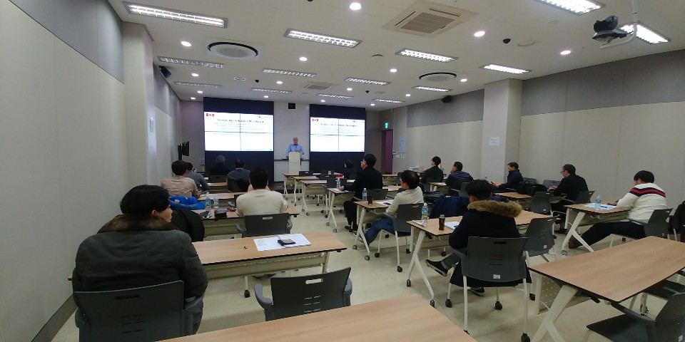P.L. 강의실1.jpg
